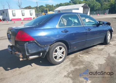 2007 Honda Accord 2.4 Ex z USA, uszkodzony, nr VIN 1HGCM56767A140160